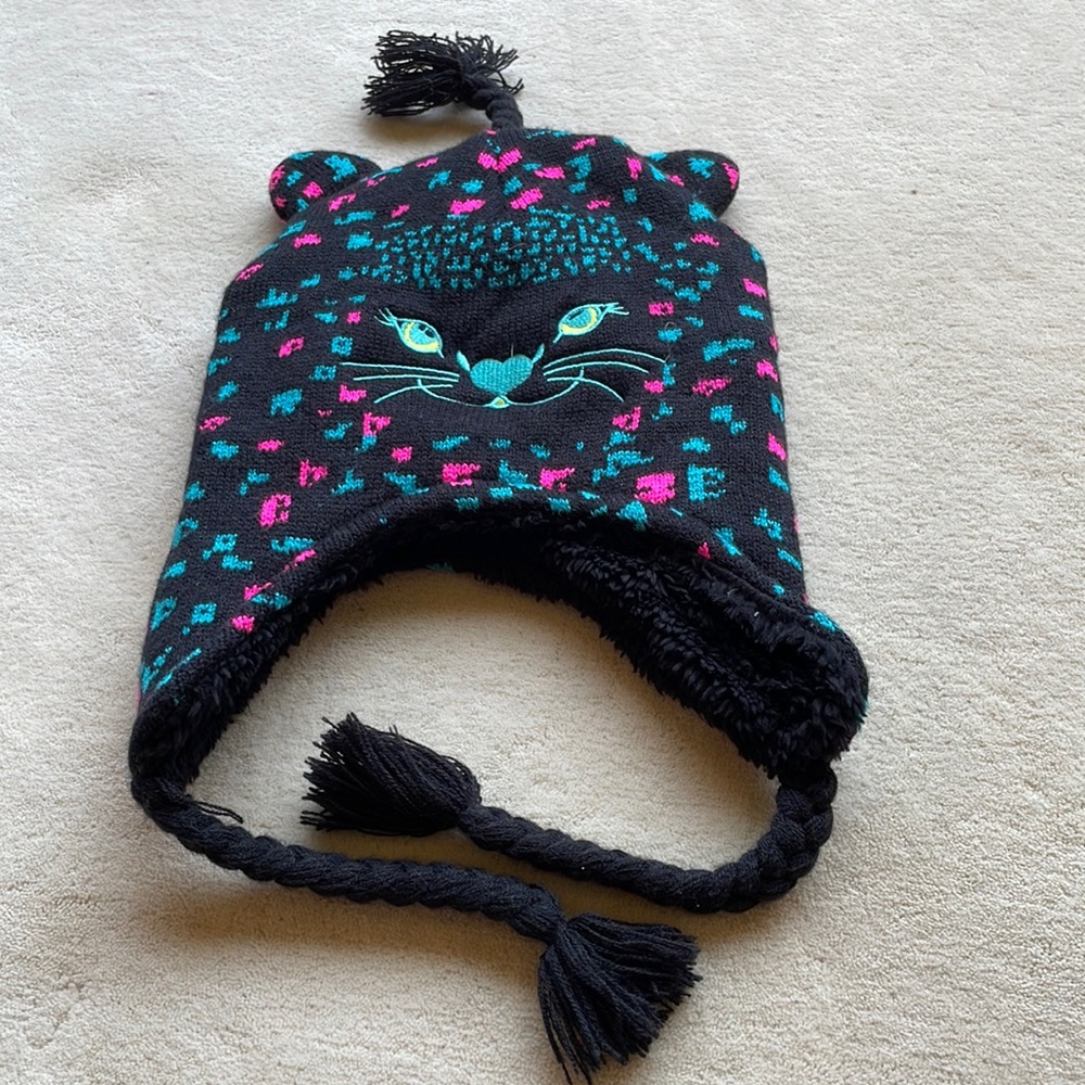 Youth Kitty hat! Fuzzy inside worn 1 time